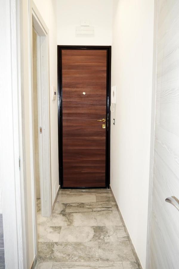 Central Luxury Apartment Катания Экстерьер фото