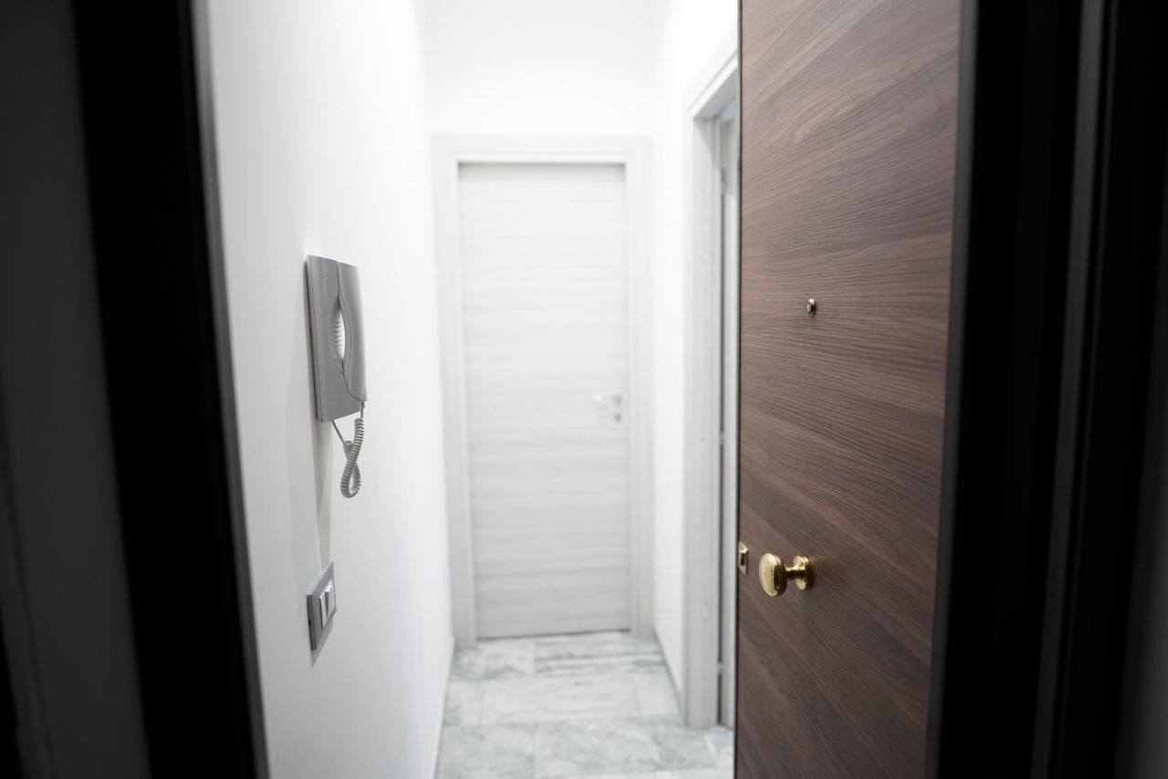 Central Luxury Apartment Катания Экстерьер фото